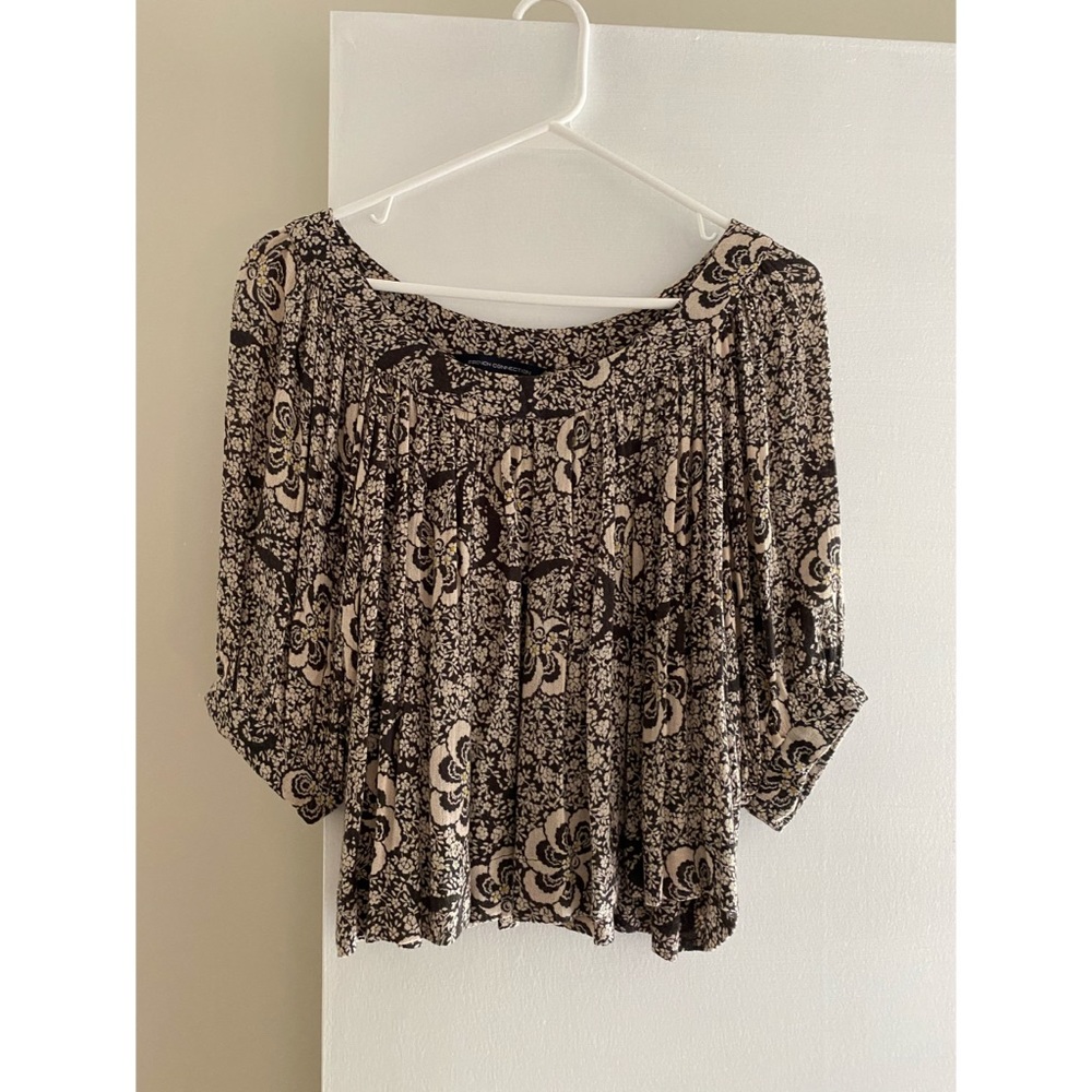 🌈 2/$15 French Connection Boho Floral Cropped Blouse